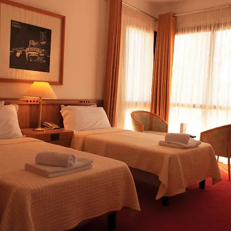 Chateau Linza Hotel