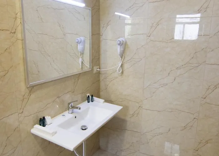 Chateau Linza ホテル Shkozë