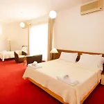 Chateau Linza Hotel 4*