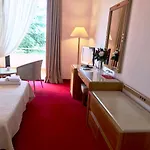 Chateau Linza Shkoze (Tirana)