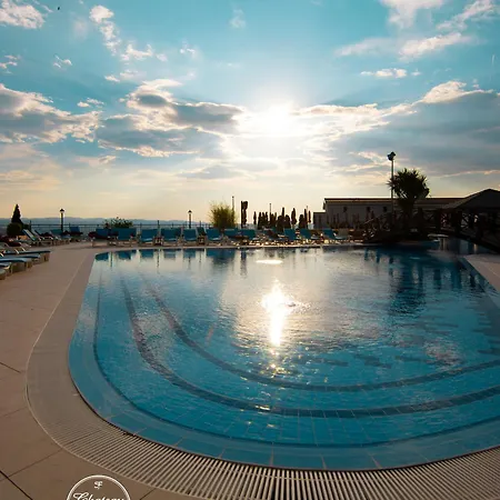 Chateau Linza 4*