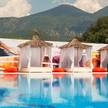 Chateau Linza 4*