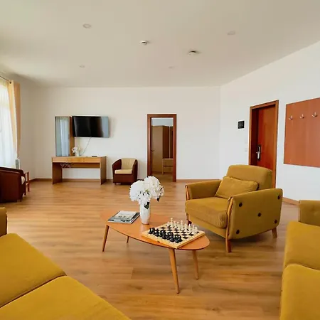 Chateau Linza 4* Shkoze (Tirana)