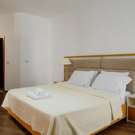 Chateau Linza 4* Shkoze (Tirana)