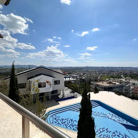 Chateau Linza 4*