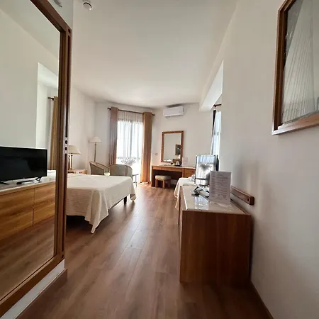 Hotel Chateau Linza Shkoze (Tirana)