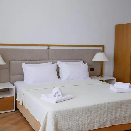 Chateau Linza Hotel Shkoze (Tirana)
