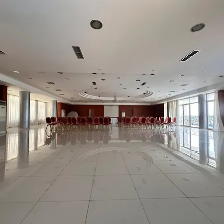 Hotel Chateau Linza 4*