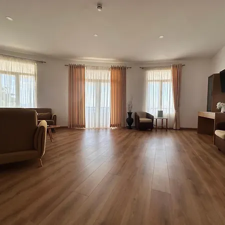 Hotel Chateau Linza Shkoze (Tirana)
