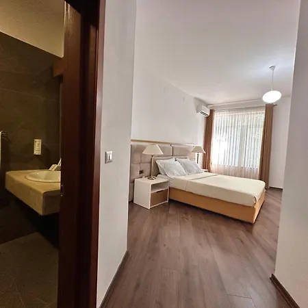 Chateau Linza 4*