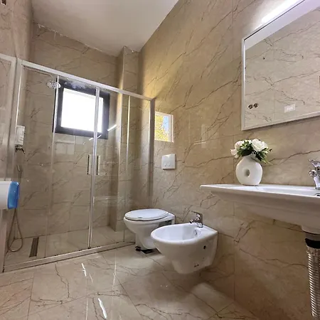 Chateau Linza Hotel 4*